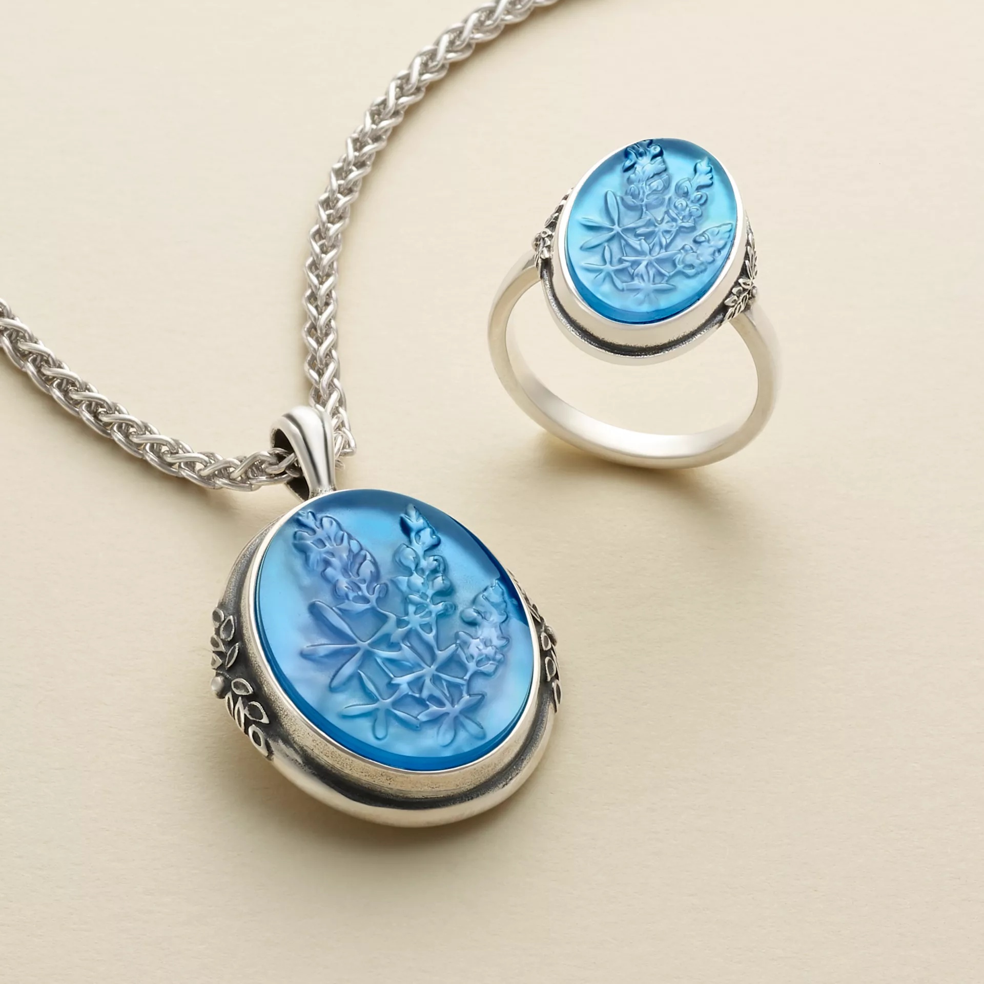 Sculpted Bluebonnet Layered Gemstone Ring - Image 4