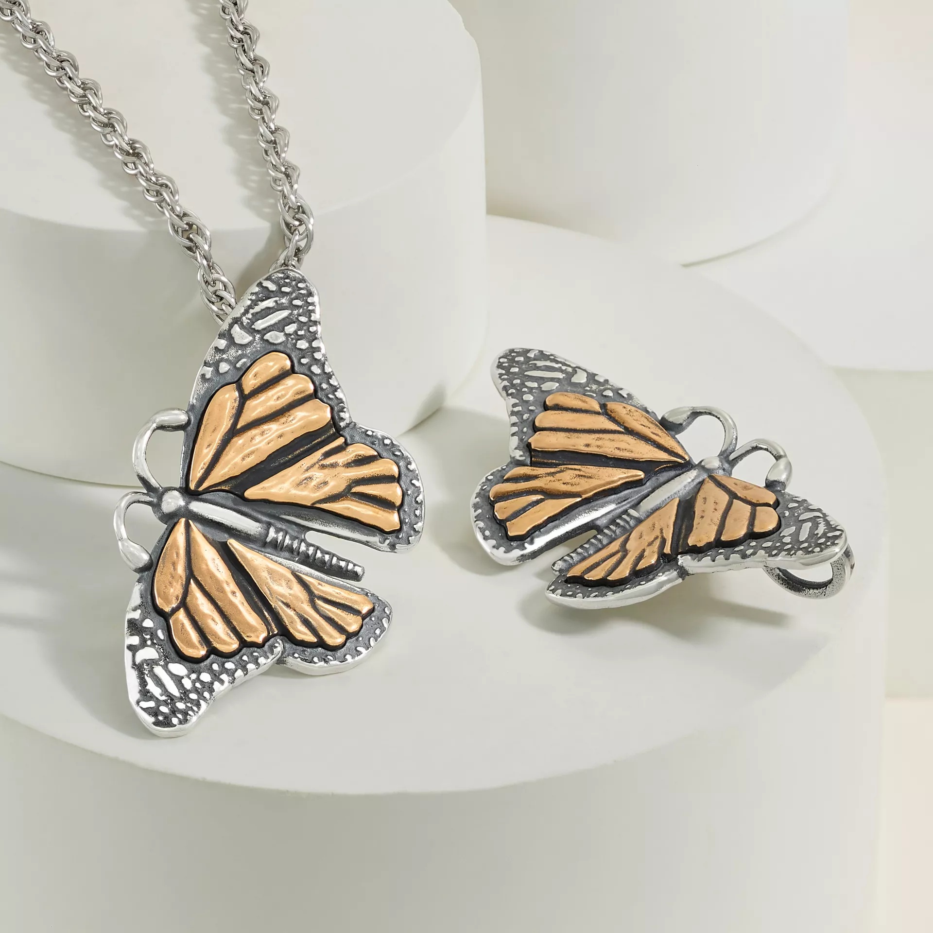 Monarch Butterfly Pendant - Image 3
