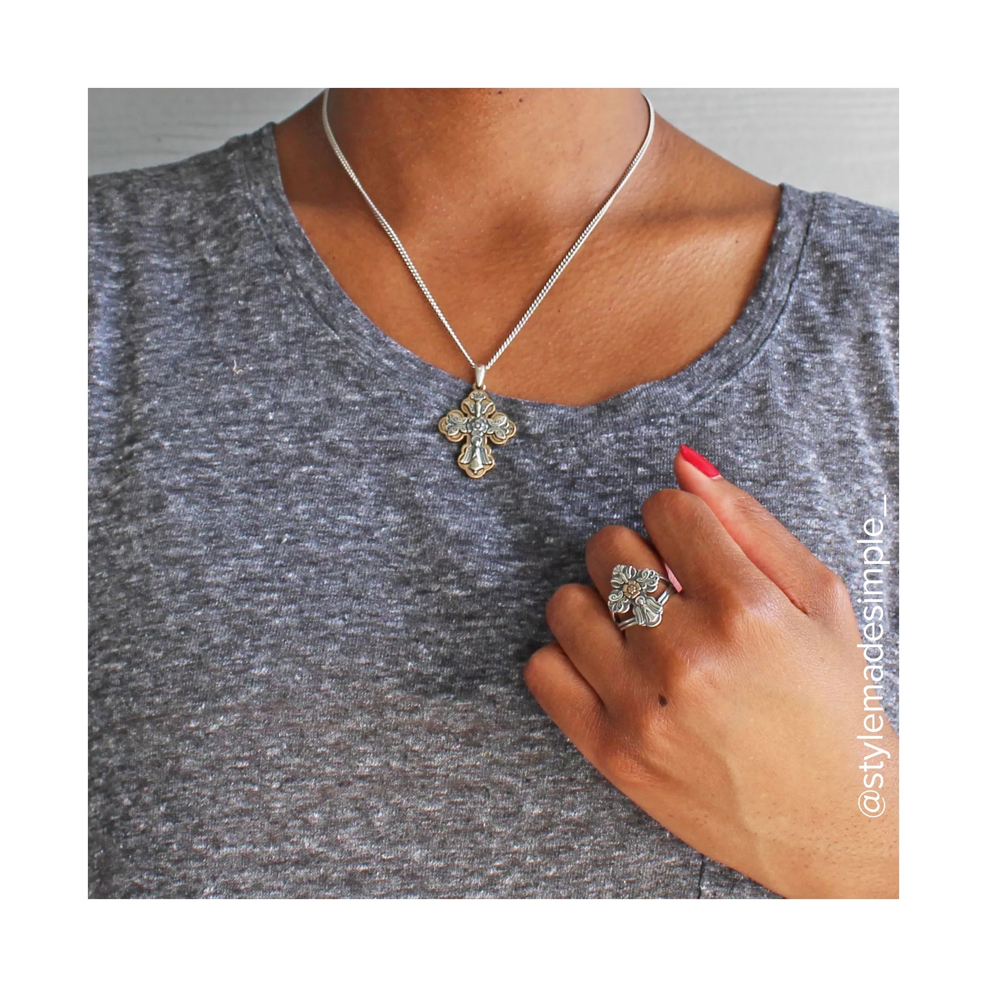 La Vida Nueva Cross Pendant - Image 4